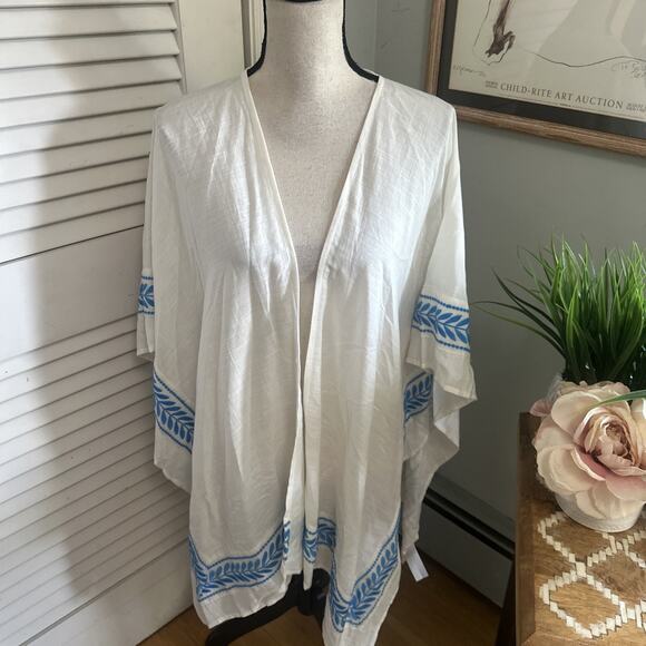 ANN TAYLOR Kimono Womens One Size White Blue Embroidered Shawl Bohemian - Picture 2 of 10